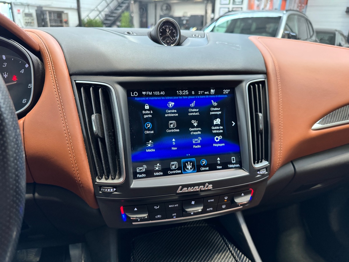 Maserati Levante 3.0 V6 TURBO 275CV CARBONE/360°