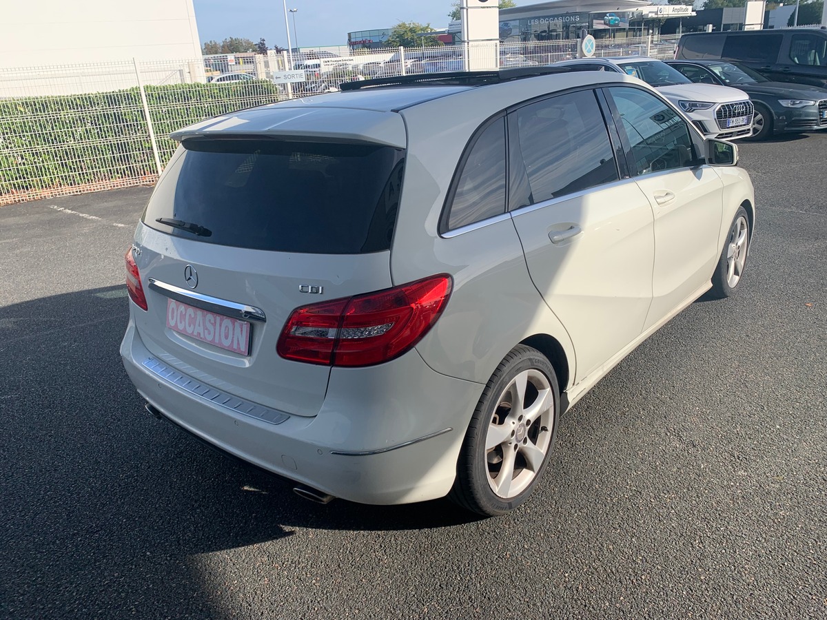 Mercedes-Benz Classe B 136 | Sport | Toit panoramique | Caméra recul | Régulateur | GPS | Attelage