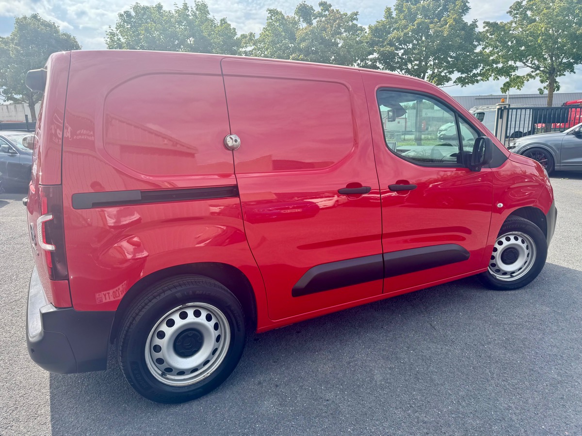 Citroën Berlingo 1.5 BHDI 130CH EAT8 DRIVER DOUBLE PORTE / PRIX HORS TAXE