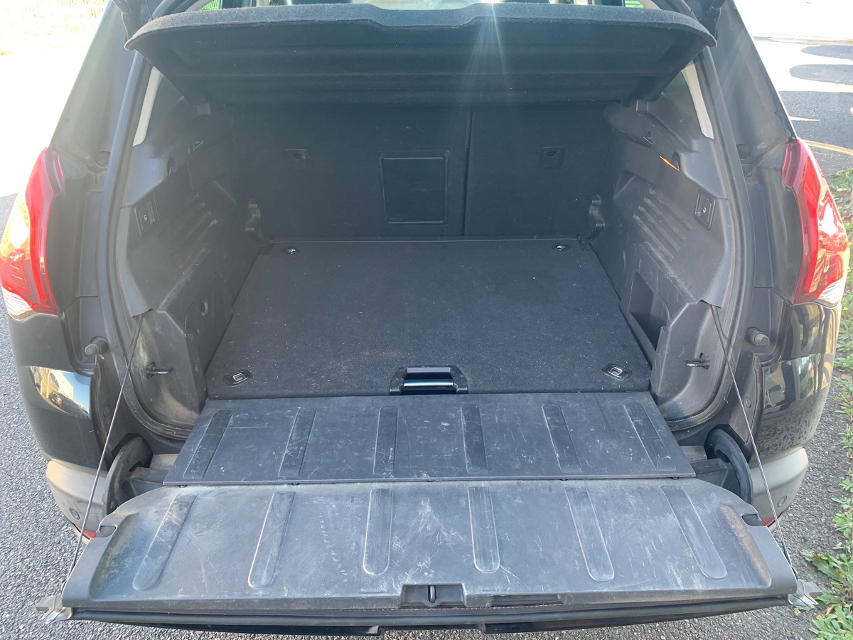 Peugeot 3008 115 ch | ACTIVE | GPS | Radar stationnement arriére | Toit Panoramique | Bluetooth
