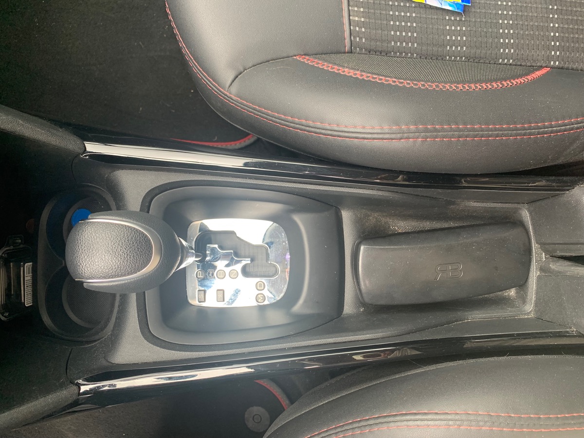 Peugeot 2008 GT LINE | 120 CHEVAUX | Caméra recul | Boite Automatique |  Garantie 20/12/2025