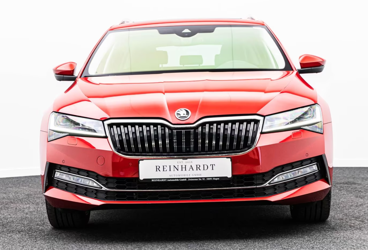 Skoda Superb Combi III 2.0 TDI 200ch SCR Laurin&Klement 4x4 DSG7 Toit ouvrant Canton Attelage