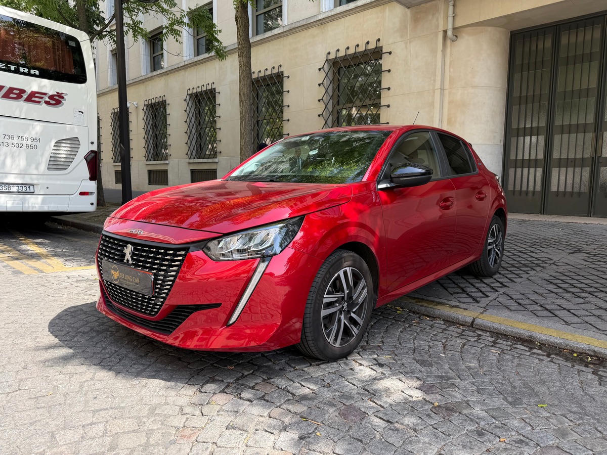Peugeot 208