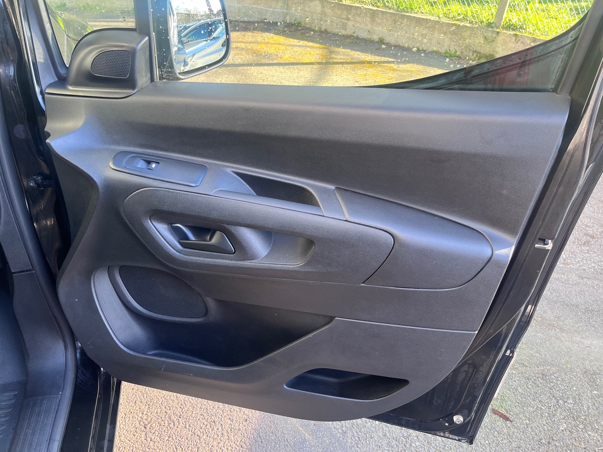 Peugeot Partner PEUGEOT PARTNER  1.5 BlueHDi 100  ch Diesel