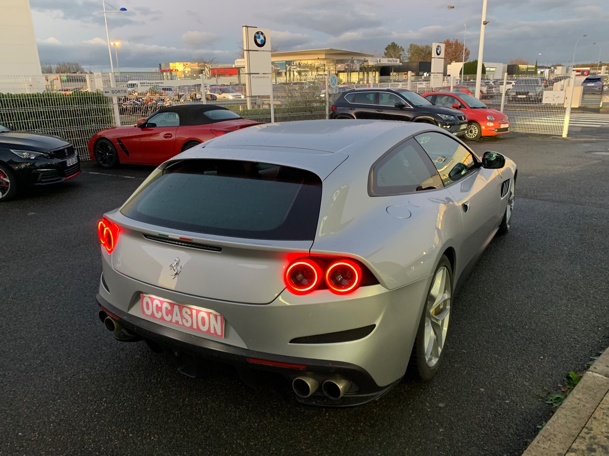 Ferrari GTC4LUSSO T 610 ch | V8 3.9 | Dernière révision constructeur à 22209 kms en 02/2025