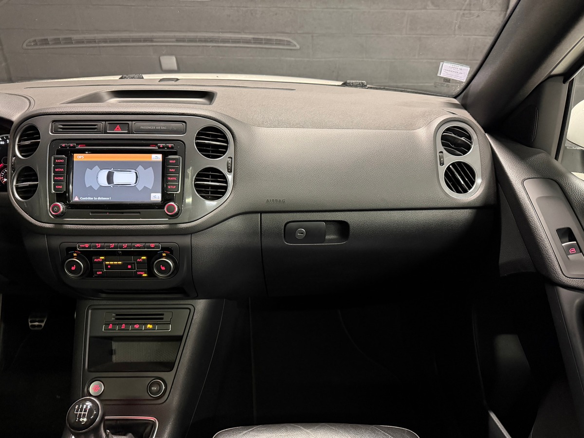 Volkswagen Tiguan 2.0 TDI R LINE TOIT PANORAMIQUE OUVRANT / CAMERA DE RECUL