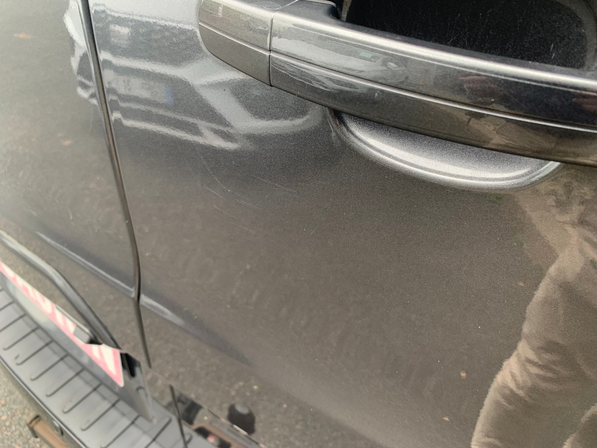 Ford TRANSIT CUSTOM 130 ch | L1H1 Trend Business | 3 Places | Caméra recul | Attelage | Roue secours