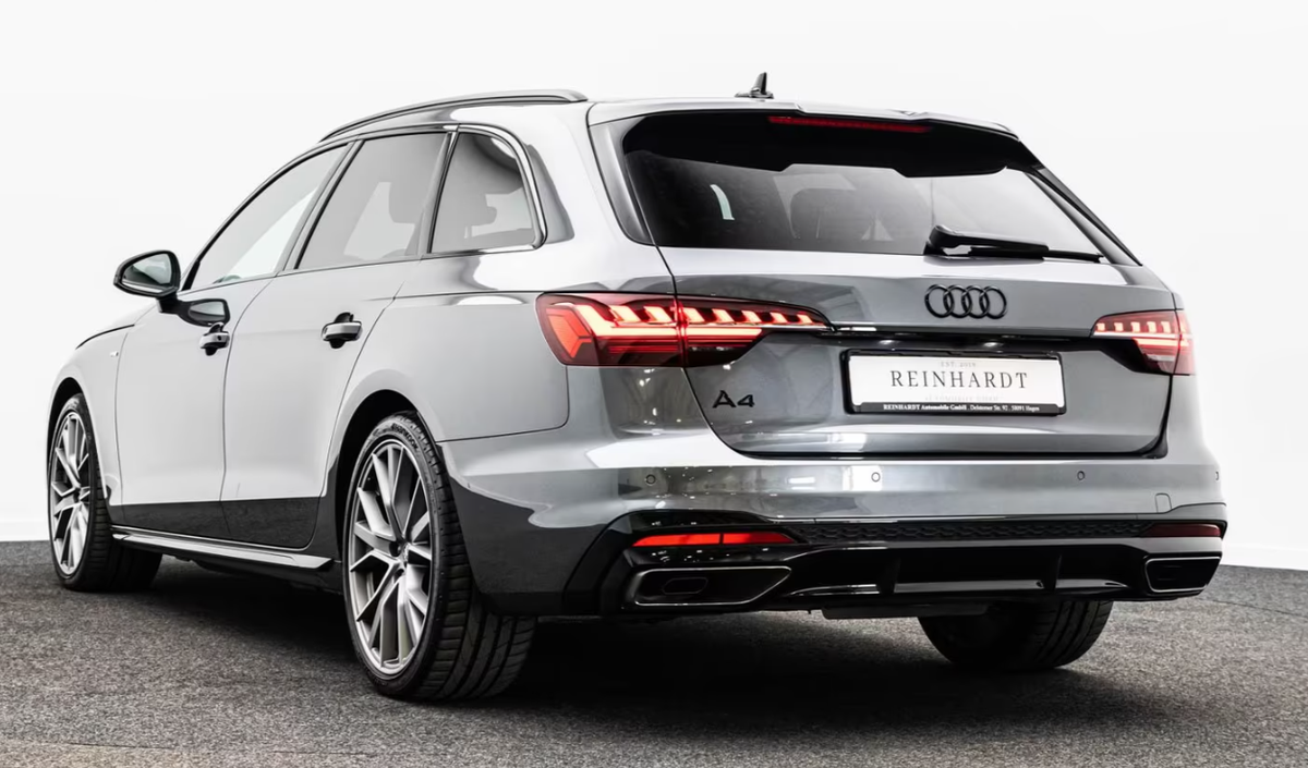 Audi A4 Avant V 40 TFSI 204ch S Line S tronic 7 Attelage Caméra Feux LED matrix
