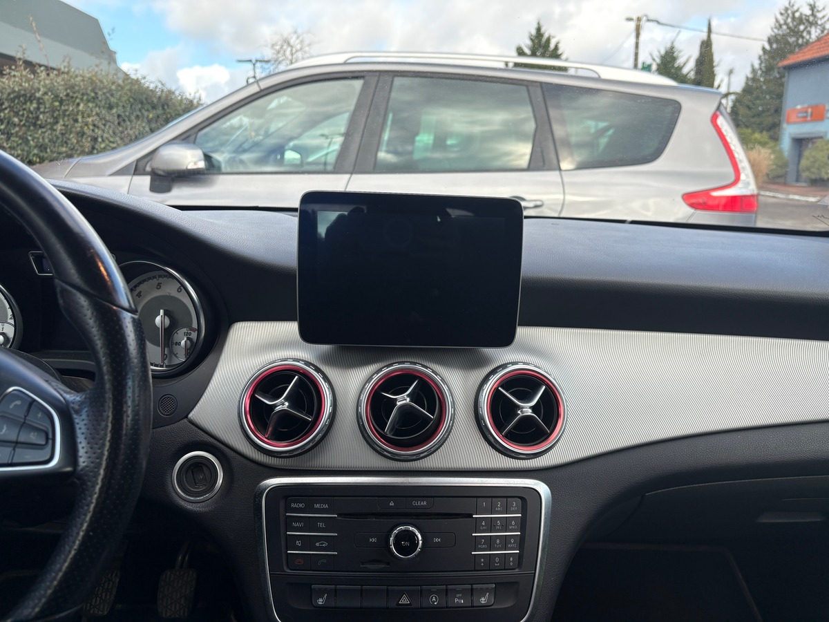 Mercedes Benz GLA 200 SENSATION 156CH