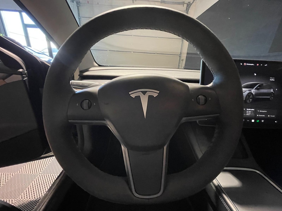 Tesla Model 3 RWD