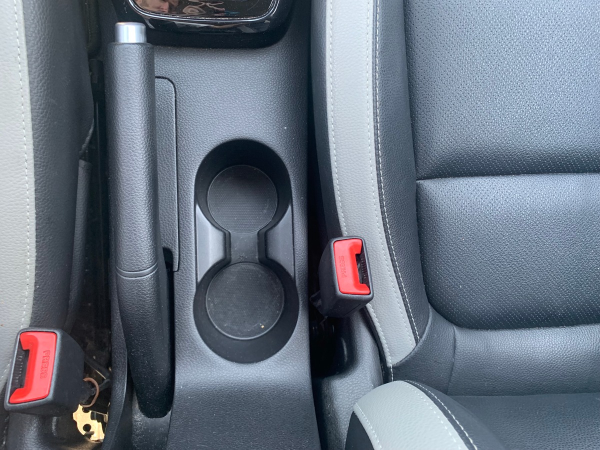 Kia Stonic 120 ch | Premium | Caméra recul | Régulateur vitesse | Apple car Play | Siéges chauffants