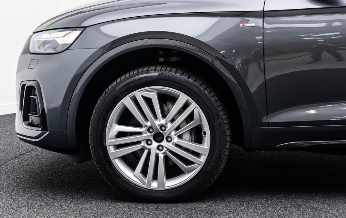 Audi Q5 II 50 TDI Mild Hybrid 286ch S line quattro tiptronic 8 / VO allemand / Malus 15000e