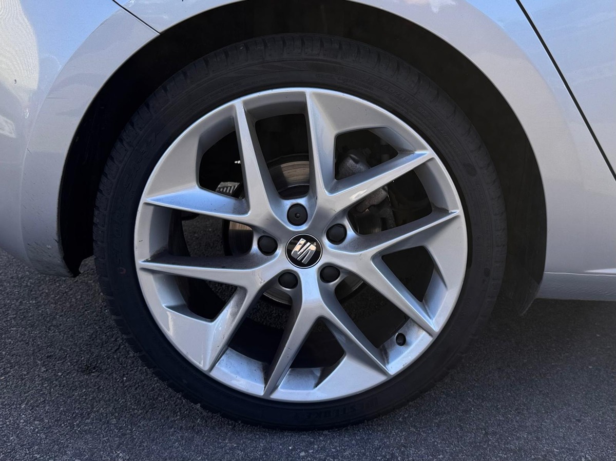 Seat Leon 2.0 tdi 150 FR / Distribution OK / Caméra / Carplay