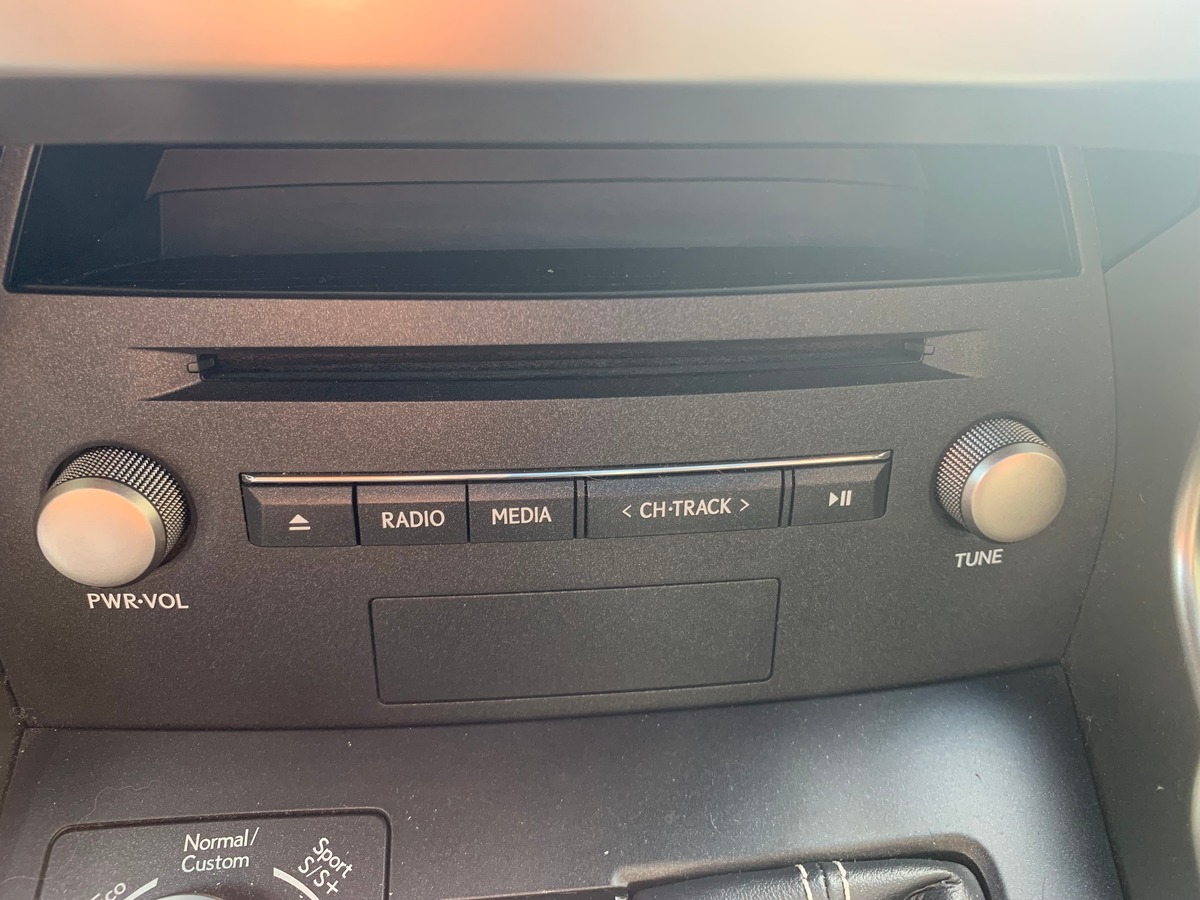 Lexus NX 300h 197 ch | F-SPORT 4WD | Caméra de recul | Siéges électriques | Toit panoramique | GPS