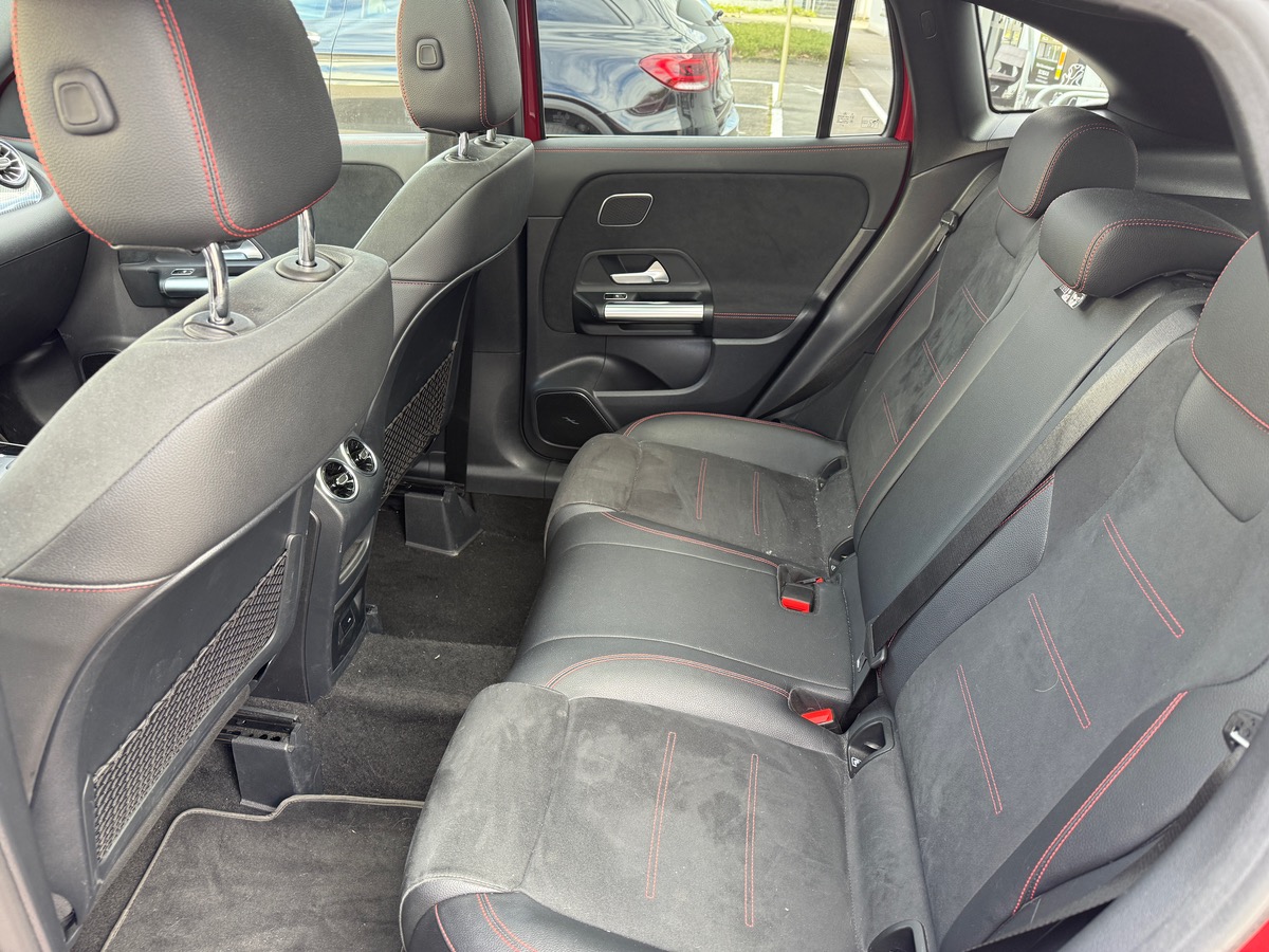 Mercedes-Benz GLA 250 e AMG line 160+102ch 8G-DCT, Toit ouvrant, Suivi complet Mercedes