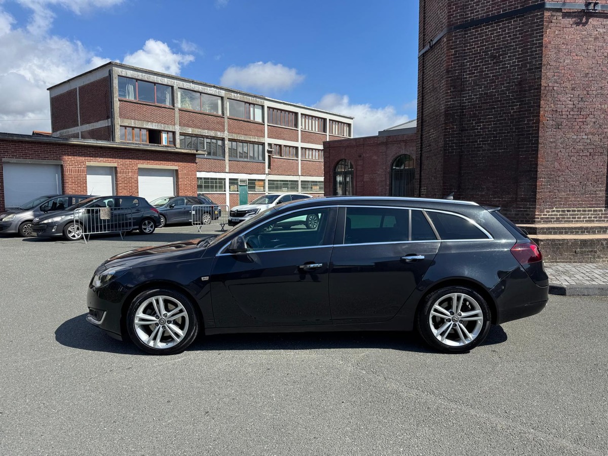 Opel Insigna Sport Tourer 2.0 CDTI 140cv COSMO PACK - Garantie