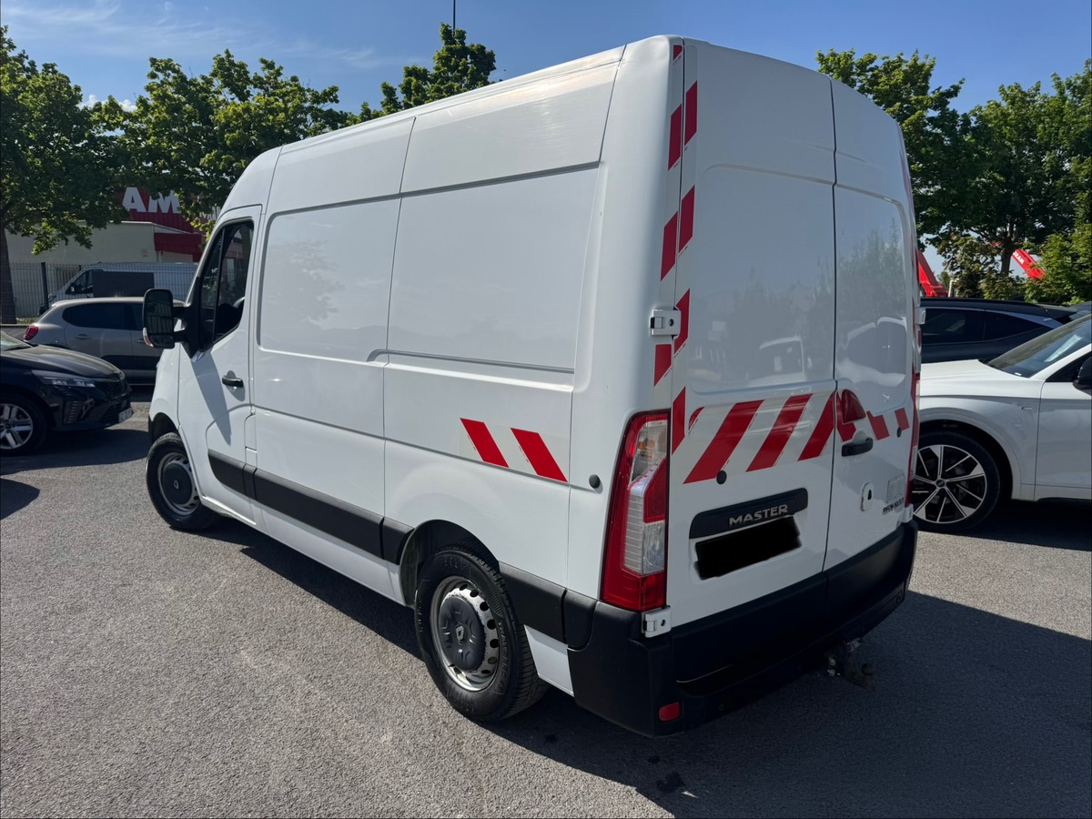 RENAULT Master L2H2 2.3 DCI 145CH GRAND CONFORT + ATTELAGE / PRIX TTC