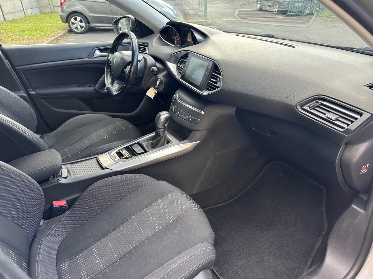 Peugeot 308 1.6 HDI 120 CV ALLURE