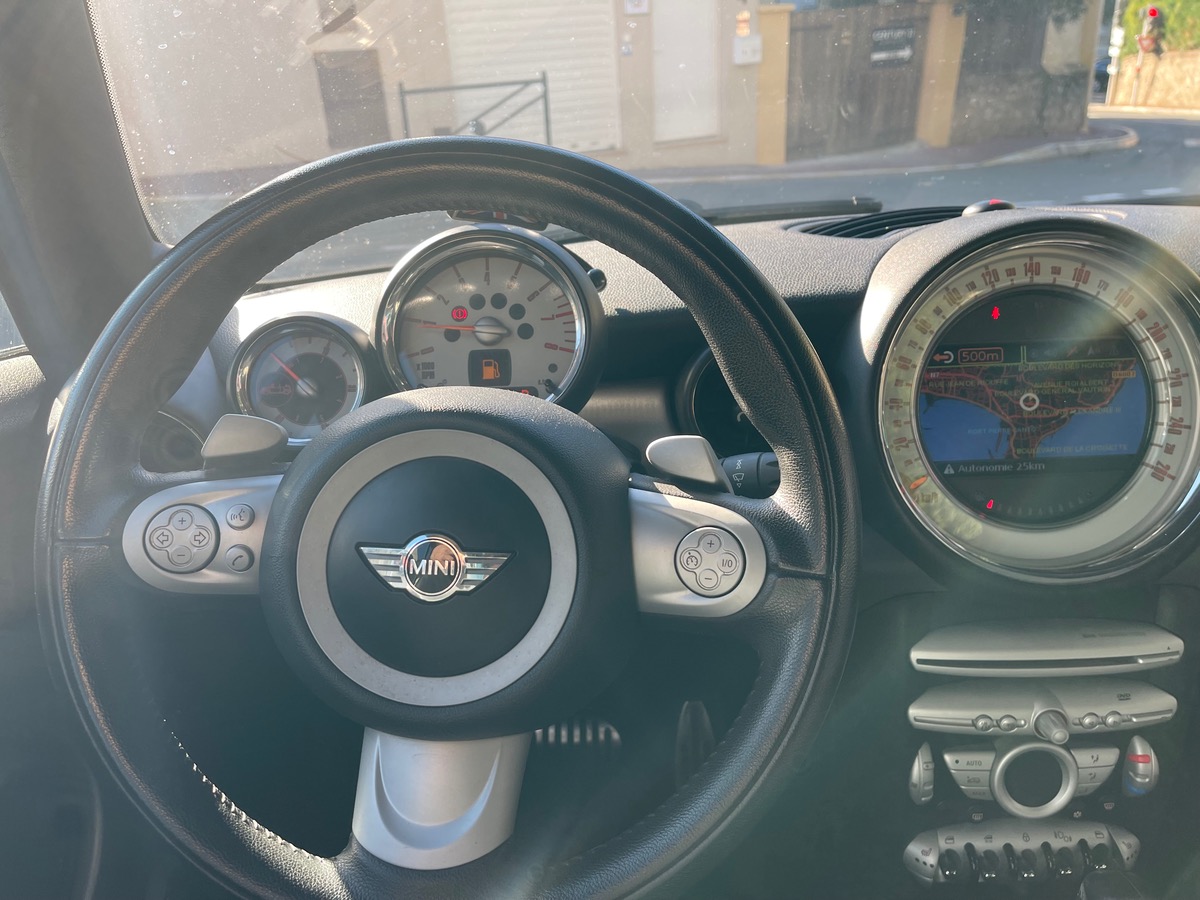 Mini Cabrio Cabriolet Cooper S 1.6 i 175 CV / KM Réel /Ecran GPS / CLIM / intérieur Cuir