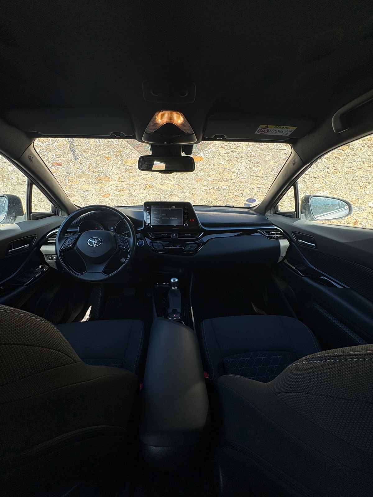 Toyota C-HR 2.0 184h GRAPHIC