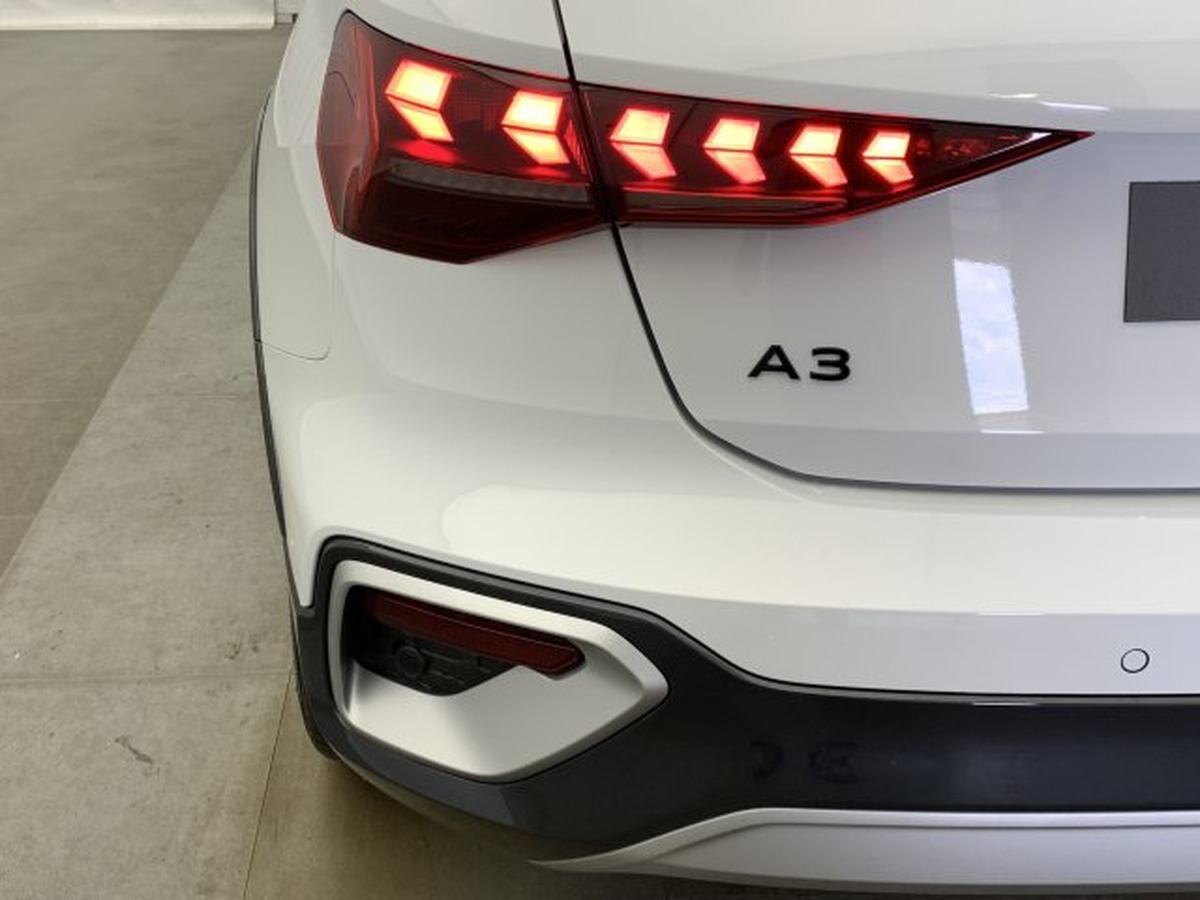 Audi A3 ALLSTREET TFSI e Hybride rechargeable | 204 | S tronic 6 | Design