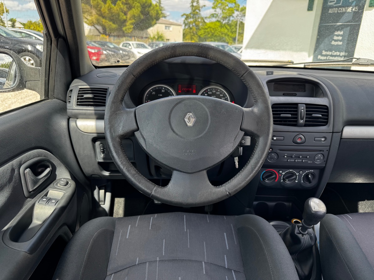RENAULT Clio 1.5 DCI 80 CV CONFORT DYNAMIQUE / DISTRIBUTION + EMBRAYAGE NEUFS / PREMIERE MAIN