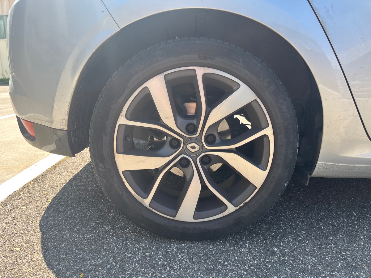 RENAULT Megane IV 1.6 DCI 130 ENERGY INTENS, Caméra de recul, GPS, R-LINK 2