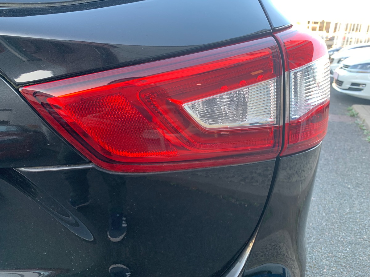 Nissan Qashqai 130 ch | Black edition | Caméra vue panoramique 360° | Toit panoramique | Jantes Alu