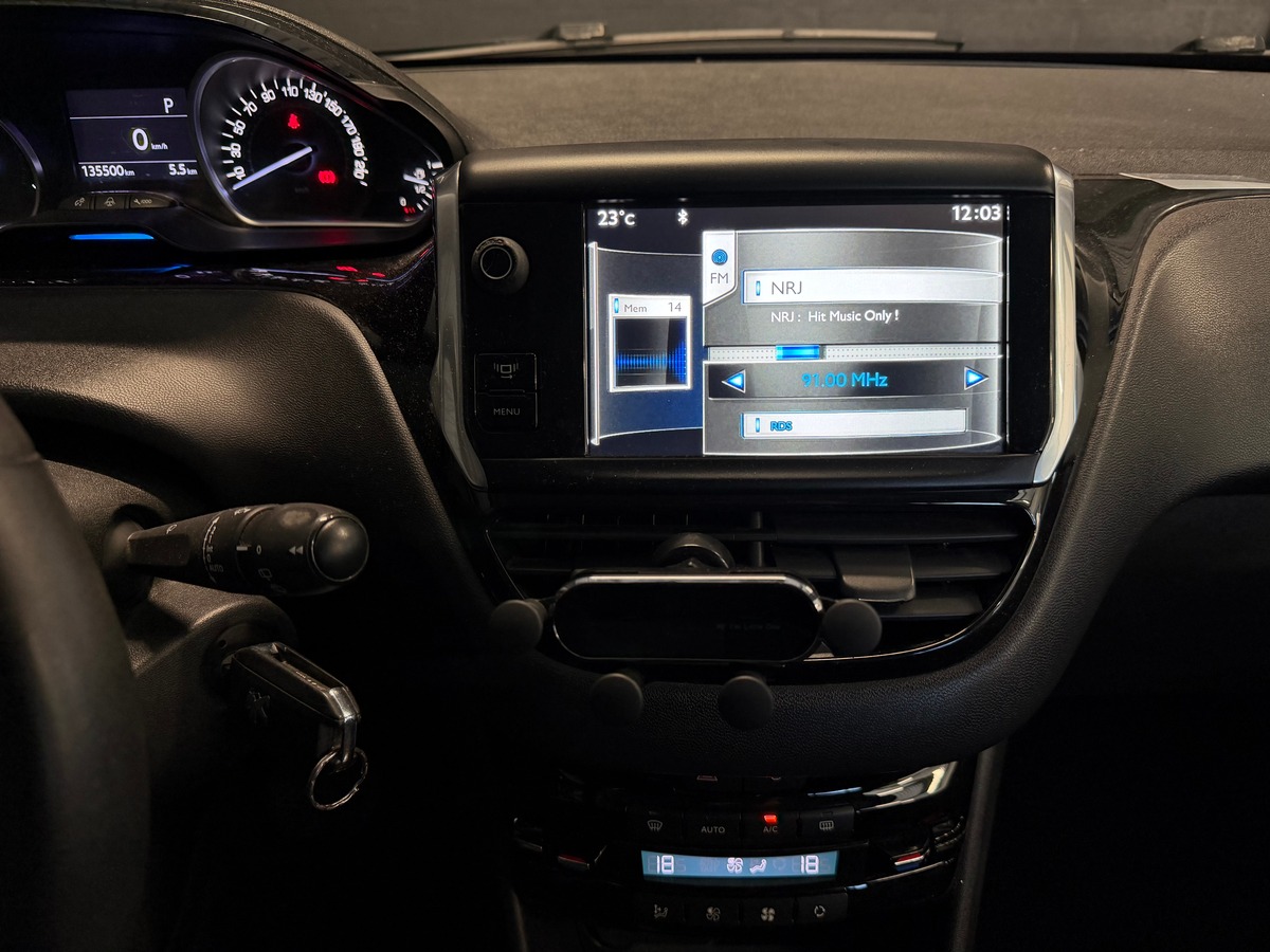 Peugeot 208 1.6 vti Boite Automatique / Moteur à chaîne