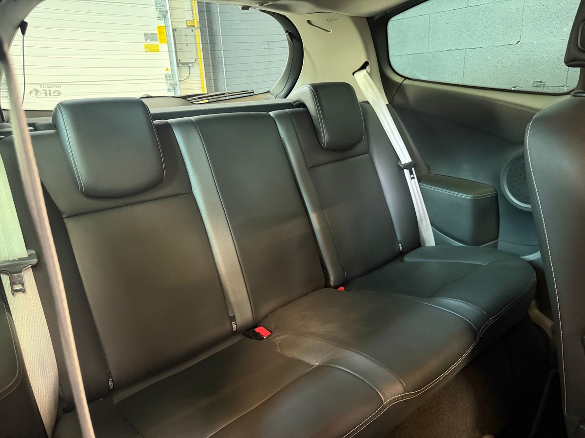 RENAULT Clio III RS LIGNE AKRAPOVIC