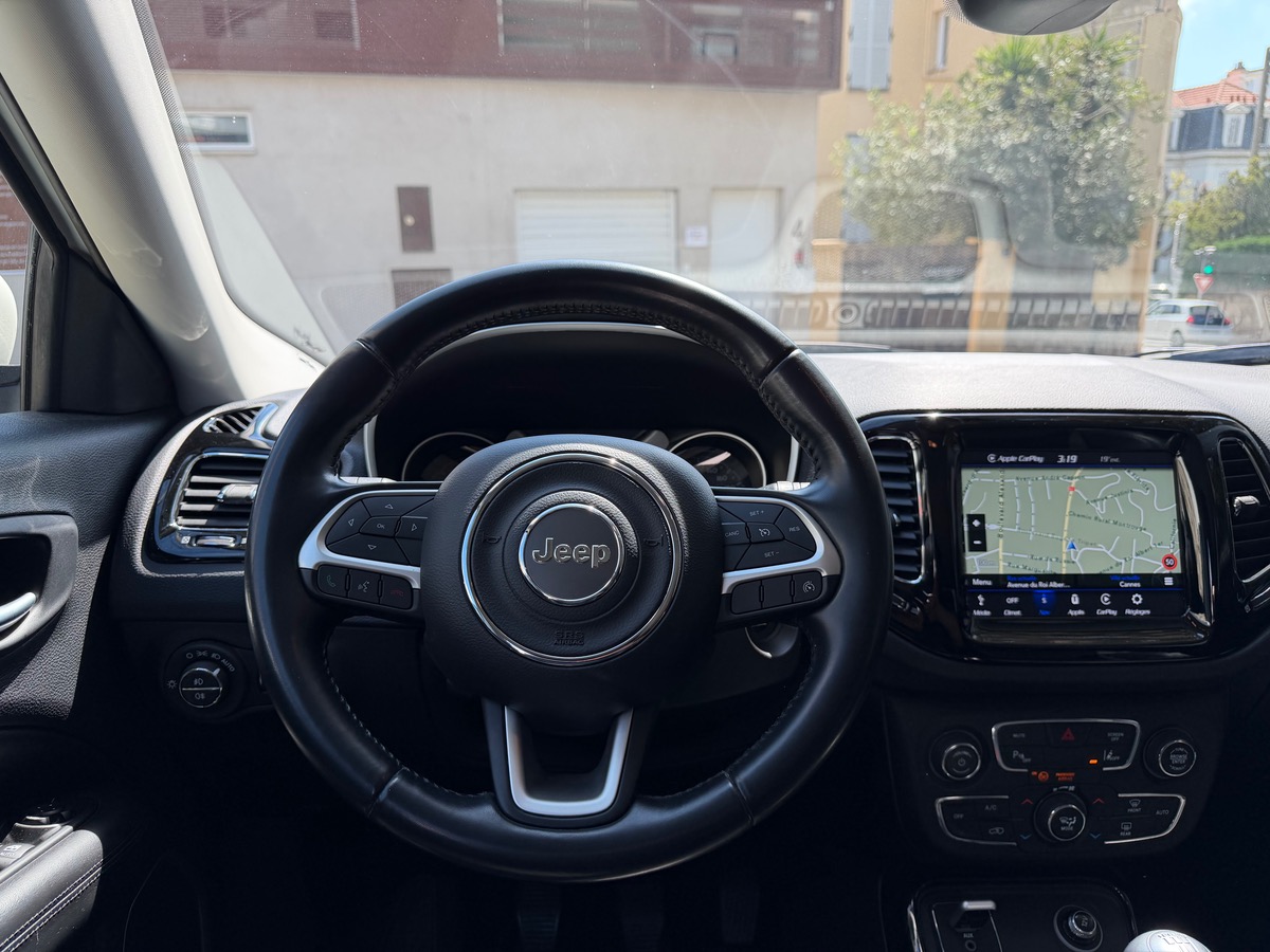 Jeep Compass 1.6 CRD 120 CV / Brooklyn Edition/ CarPlay / Caméra de Recul / Pack Black / Phase 2