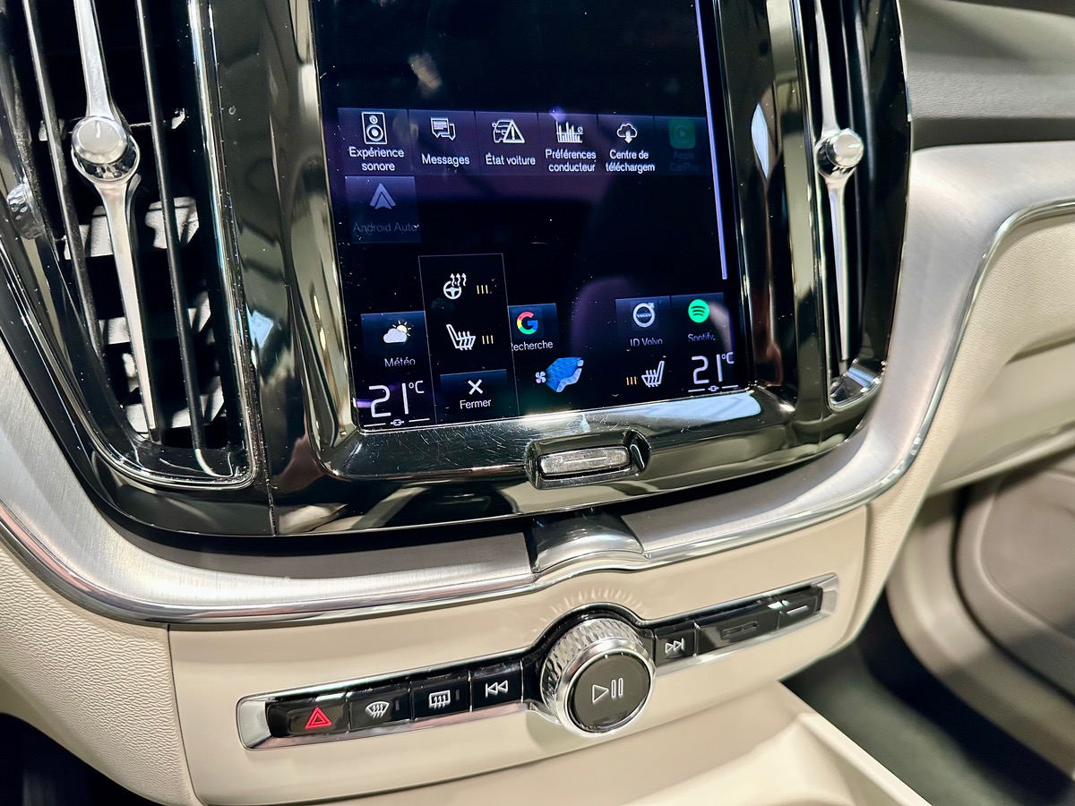 Volvo XC60 II (2) T6 Recharge AWD 253 + 87 Inscription Geartronic 8 340 Options+++ j