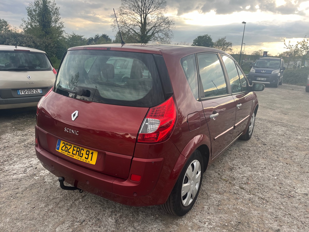 RENAULT Scenic 1.9 dci  162461KM