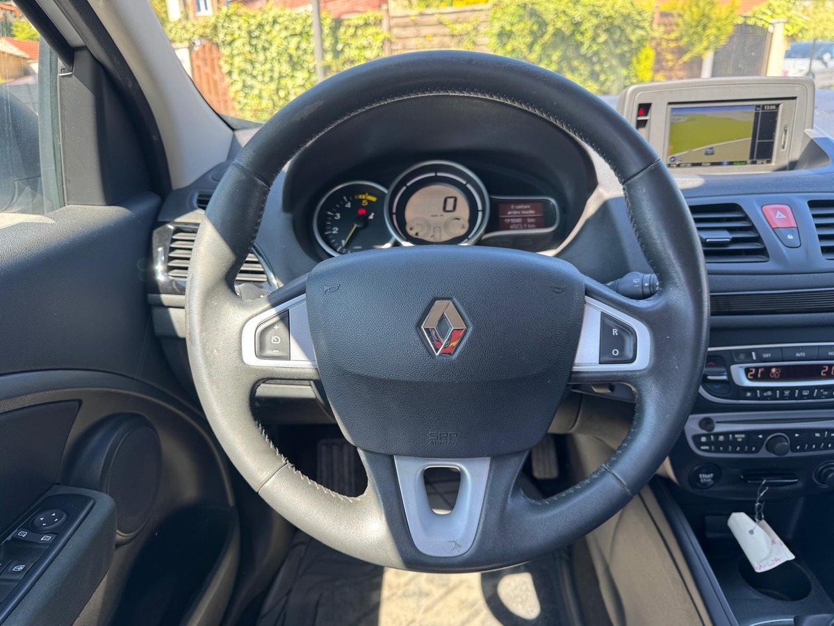 RENAULT Megane III 1.5 DCI 110CH EXPRESSION