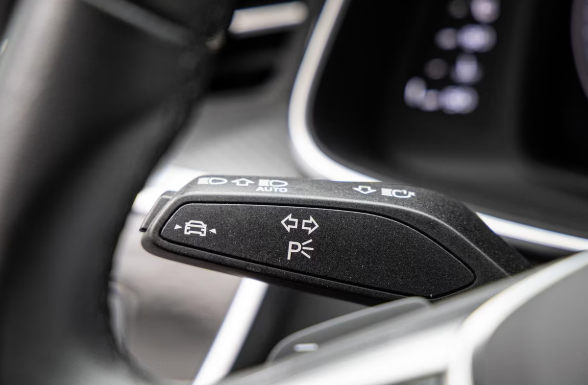 Audi A6 Avant V C8 55 TFSI 340ch quattro S tronic 7 / VO allemand / Malus 8 100,70 euros