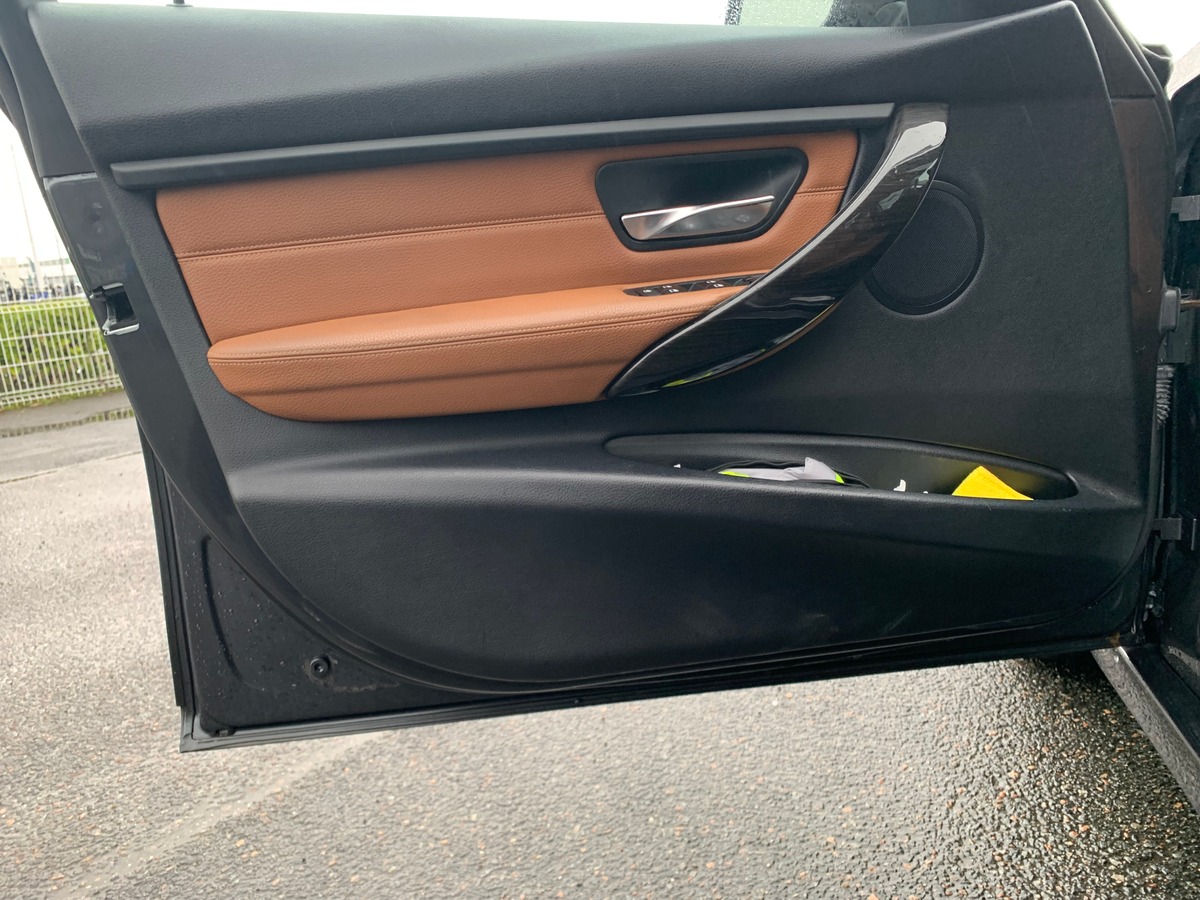 Bmw Série 3 184 | Luxury | Cuir | Radar avant arriére | Historique maintenance | Démarrage sans clé