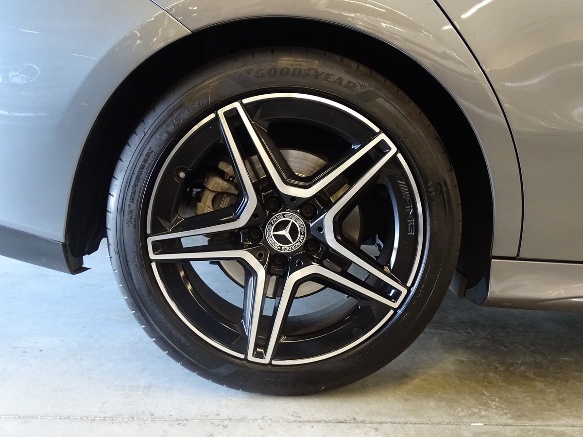 Mercedes-Benz CLA II COUPE 200 D AMG LINE bva8