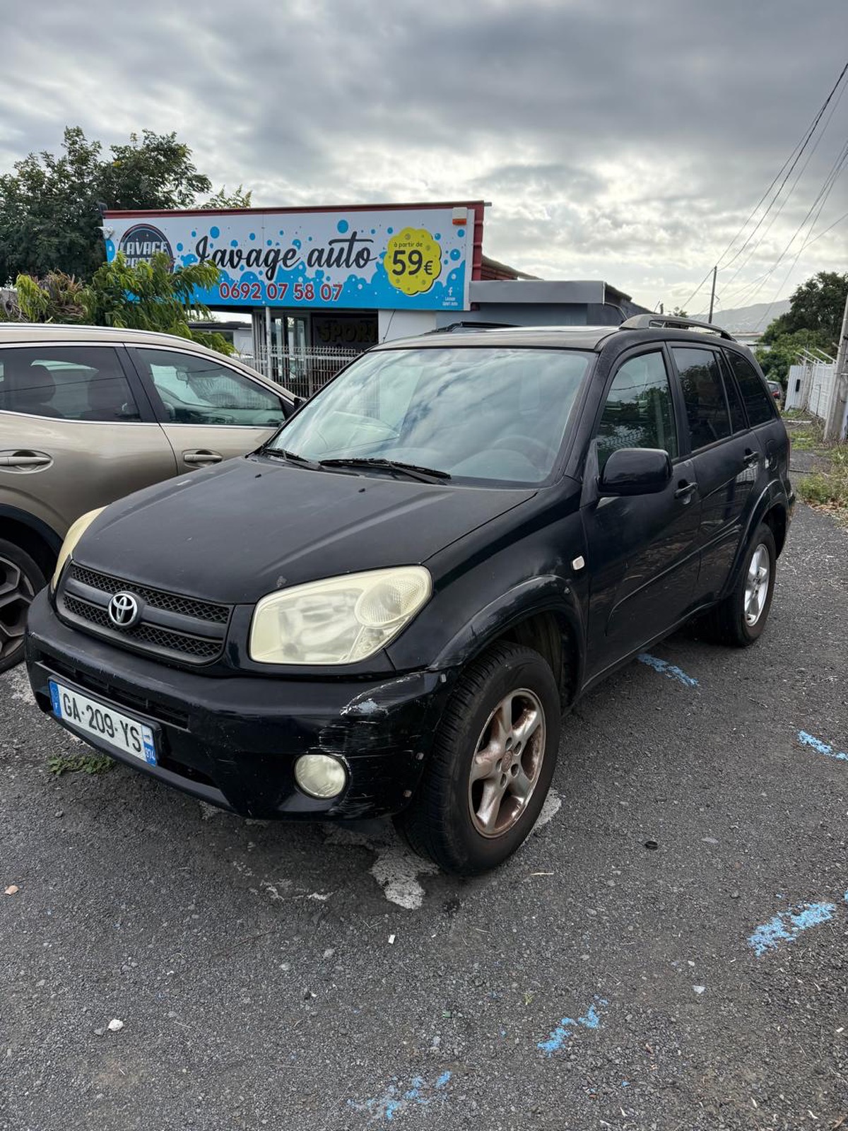 Toyota RAV4 VENDU EN ETAT VÉHICULE NON ROULANT X 2.0 vvti