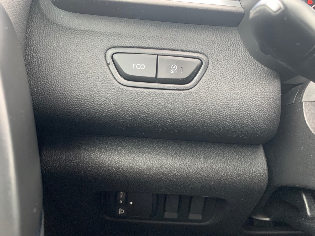 RENAULT Kadjar 110 ch | Business | Crochet d'attelage | Régulateur de vitesse | Radar avant arriére