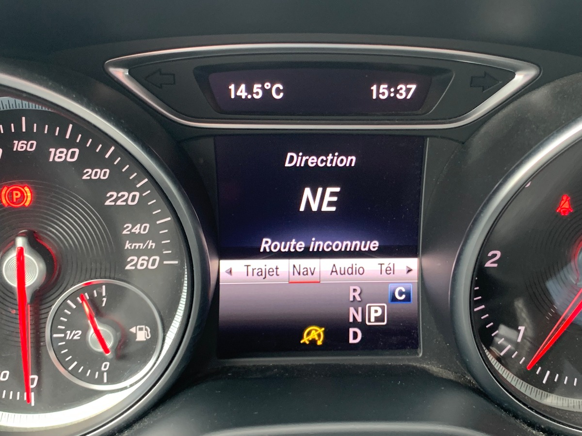 Mercedes-Benz CLA Shooting Brake 136 ch | Business Edition | Caméra de recul | Coffre électrique