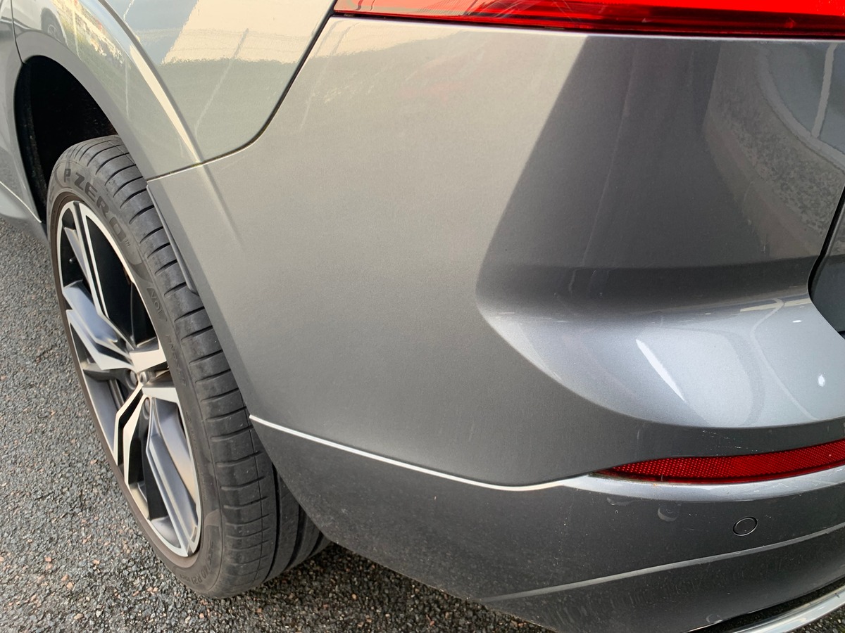 Volvo XC60 197 ch | R-design | Châssis Sport | Jantes Alu 21'' | Sièges Sport | Coffre électrique