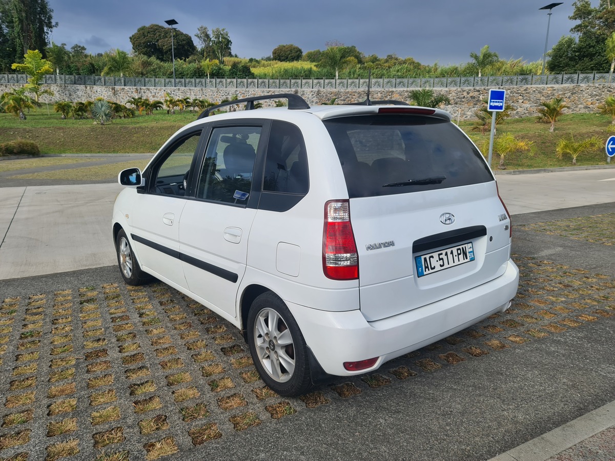 Hyundai Matrix 5 places