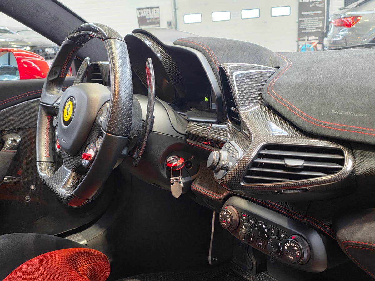 Ferrari 458 SPECIALE 4.5 605 ORIGINE FRANCE // ROSO CORSA /  BANDES NART / HARNAIS A