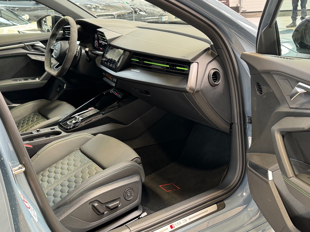 Audi RS3 Sportback 2.5 TFSI QUATTRO 400CH FULL GRIS KEMORA TO/CÉRAMIQUE/CAM PAS DE MALUS