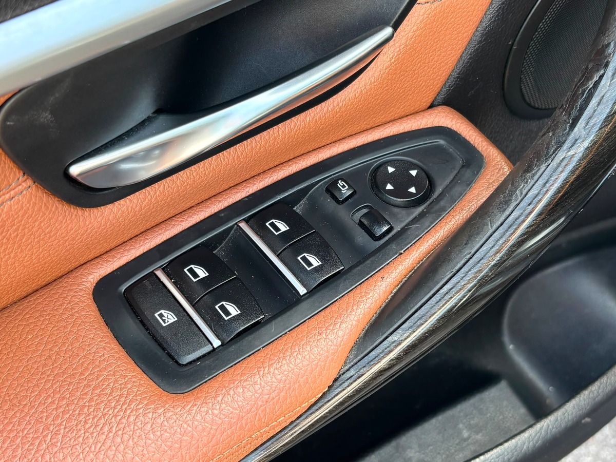 Bmw Série 3 318 d F30 150 Luxury  BVM6