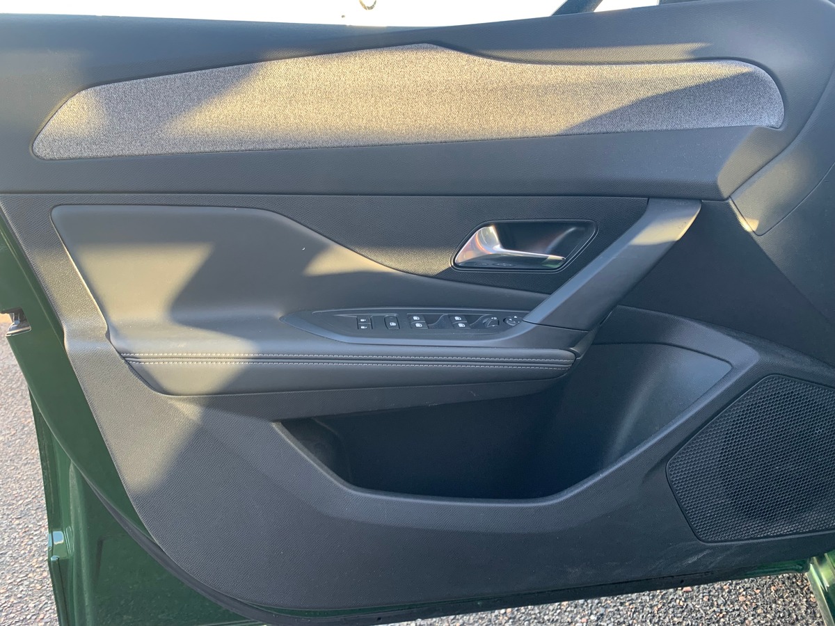 Peugeot 308 130 ch | Allure | Caméra de recul | GPS Cartographique | Régulateur de vitesse adaptatif