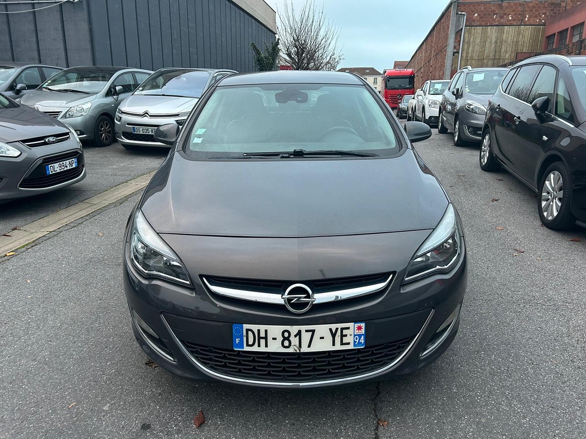 Opel Astra 1.6 CDTI 136 CV cosmo 1er main 4XSan frai CB