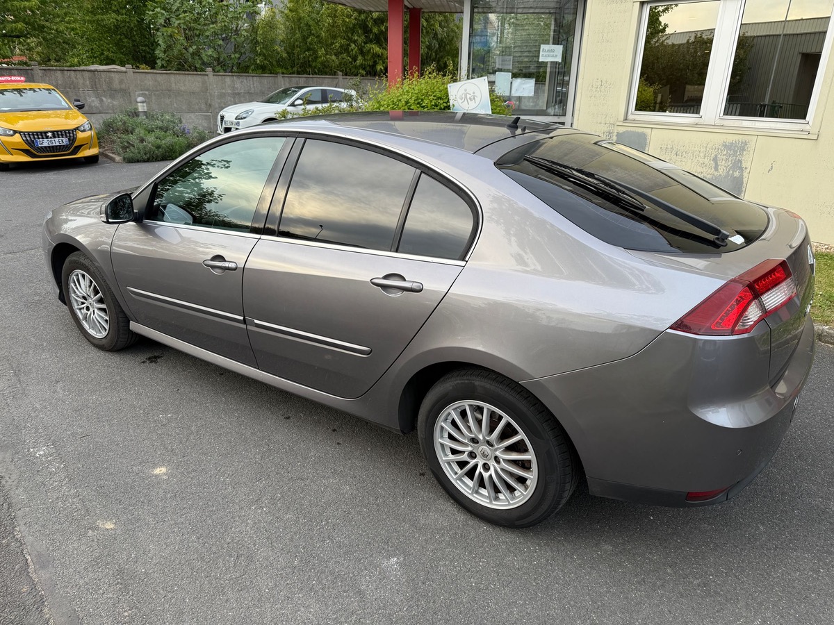 RENAULT Laguna 1.5 DCI 110 CV black éditions 4X