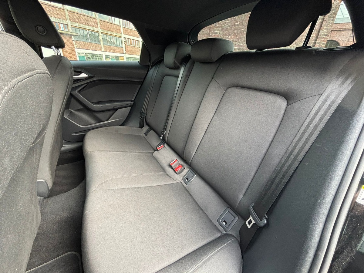 Audi A1 Sportback 30 TFSI 116 BUSINESS LINE S TRONIC 7 - Révisée - Garantie