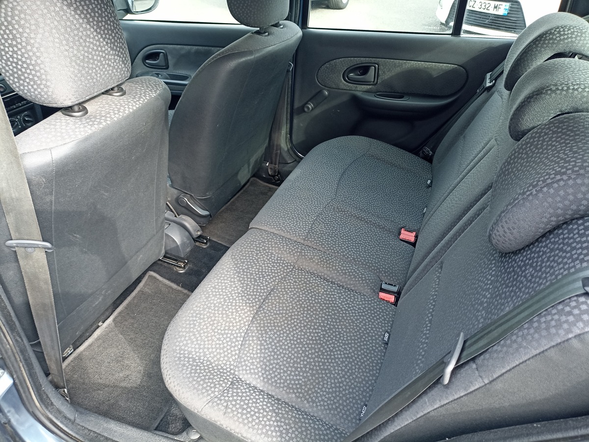 RENAULT Clio III 1.2 16S 75CV CAMPUS 5 PORTES